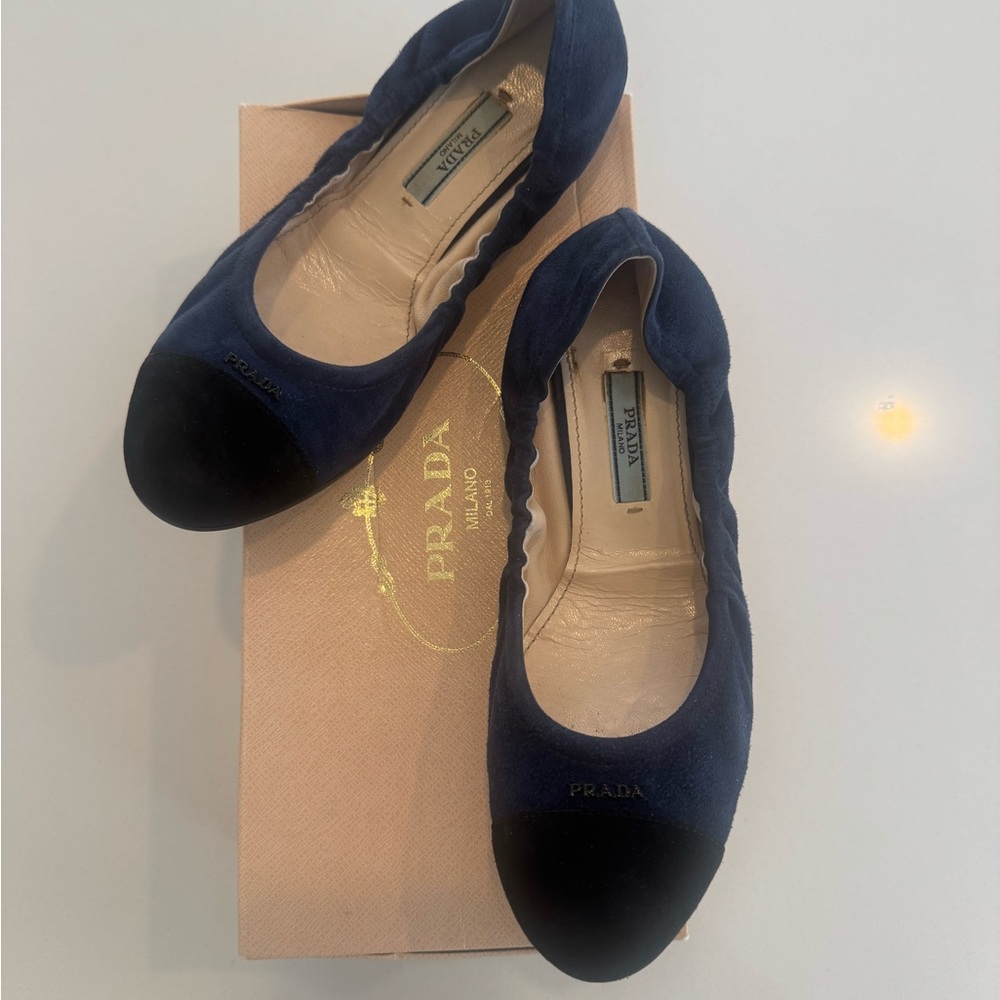 Prada Blue and Black Flats Elegant Loafers